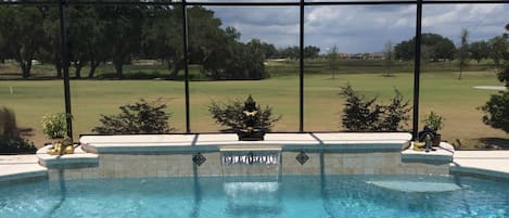 Beheizter Pool
