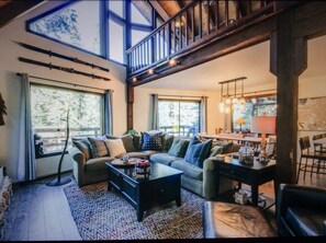 Smart TV, chimenea, videojuegos y reproductor de DVD 