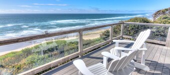 Casa frente al mar con vistas espectaculares! ¡NOCHE LIBRE!