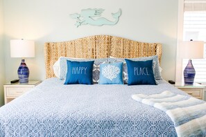 4 slaapkamers, een strijkplank/strijkijzer, gratis wifi, beddengoed