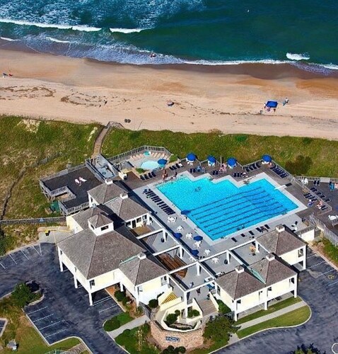 ☀️Oceanside getaway -  pool & hot tub. August & Sept available!☀️