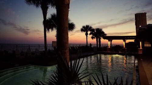 NEW AQUA at Pier Park GULF-FRONT Condo!  4-BEACH CHAISES!  GLASS Balcony Rails!