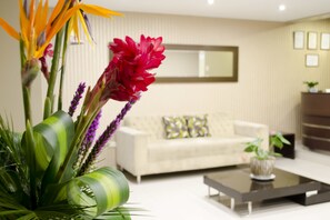 Sala de estar en el lobby