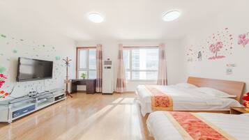 Zweibettzimmer | Schreibtisch, Verdunkelungsvorhänge, kostenloses WLAN