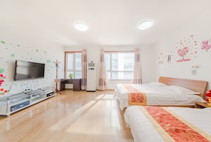Zweibettzimmer | Schreibtisch, Verdunkelungsvorhänge, kostenloses WLAN