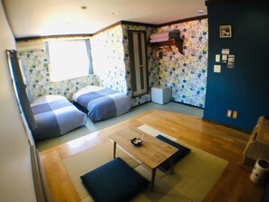 Quadruple Room (With Tatami space) | Free WiFi, bed sheets
