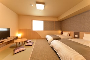 In-room safe, desk, free WiFi - Dormy Inn Takamatsuchuokoenmae Natural Hot Spring (Takamatsu)