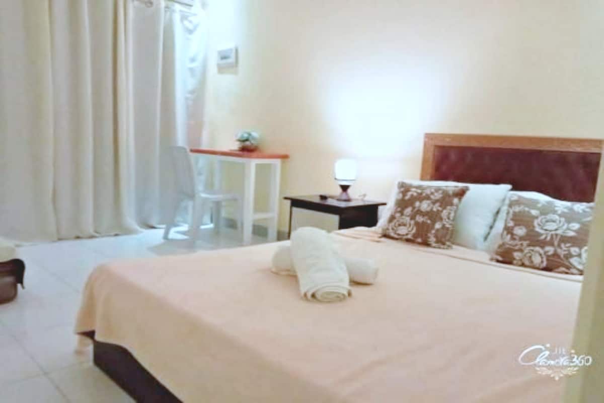 Double Room, Balcony, Sea View | Desk, free WiFi, bed sheets