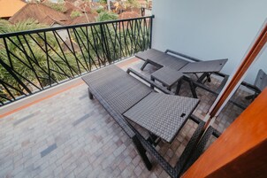 Minibar, caja de seguridad en la habitación y sistema de insonorización 