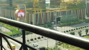 View from property - OFW at Crowne Bay Tower (Parañaque)