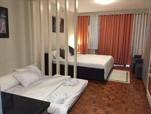 Family Suite, 3 Bedrooms | Desk, cribs/infant beds, free WiFi, bed sheets - OFW at Crowne Bay Tower (Parañaque)