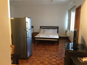 Familjelägenhet - 4 sovrum | Skrivbord, barnsängar, gratis wi-fi och sängkläder