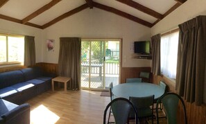 2 Bedroom Cabin (Cabin 15 & Cabin 16) | Living area