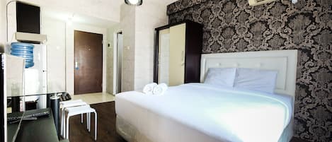 Studio | Wohnbereich | Flachbildfernseher