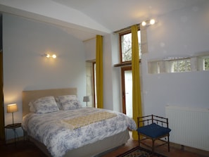 Comfort Double Room (Atelier bleu)