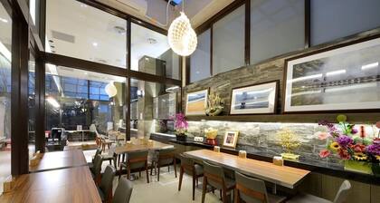 Su's Traveller Abode