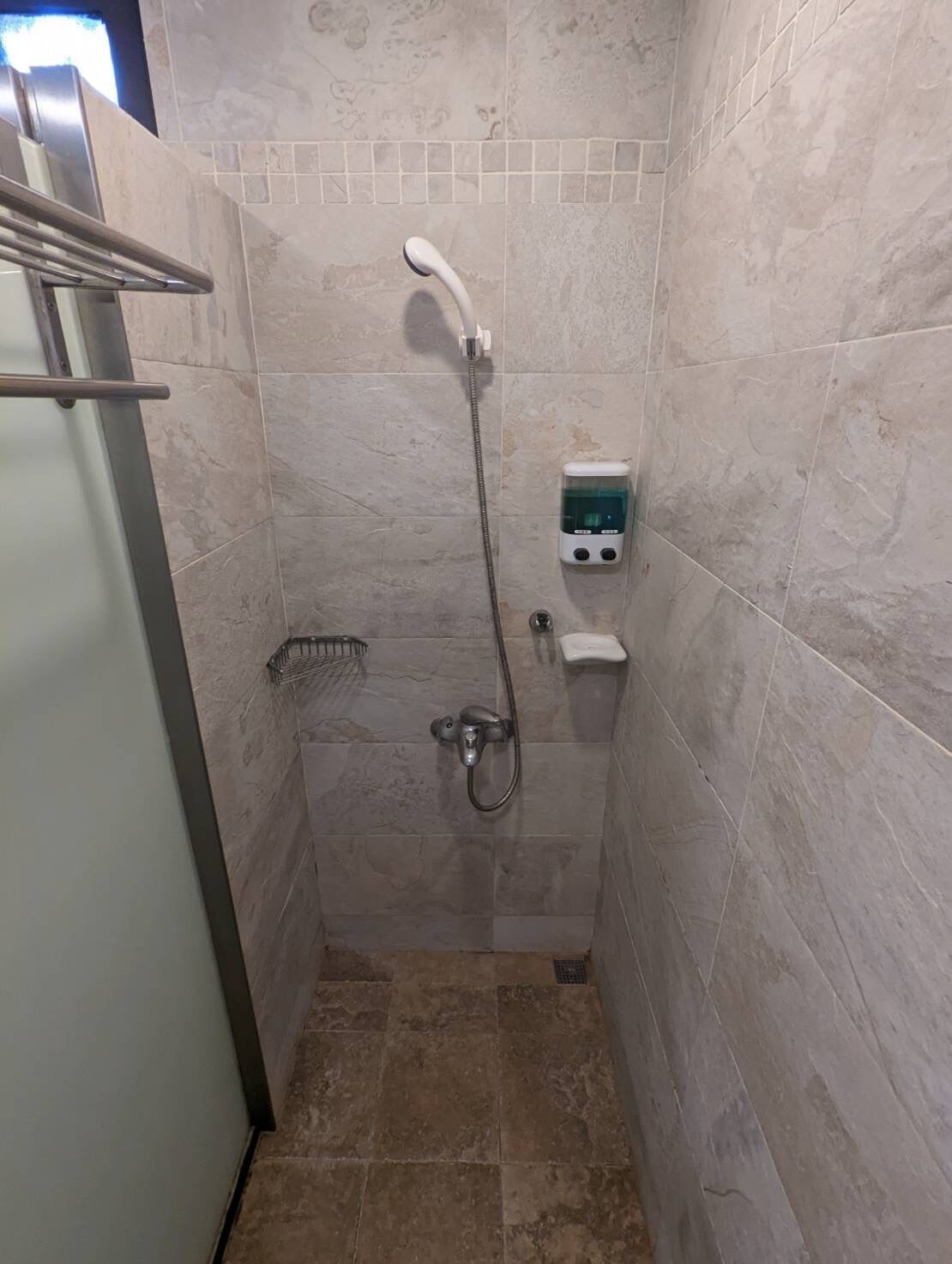 shower, free toiletries, hair dryer, slippers