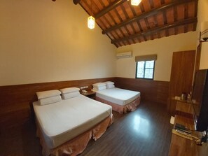 Family Quadruple Room | Soundproofing, free WiFi - Kenting Youth Activity Center (Hengchun)