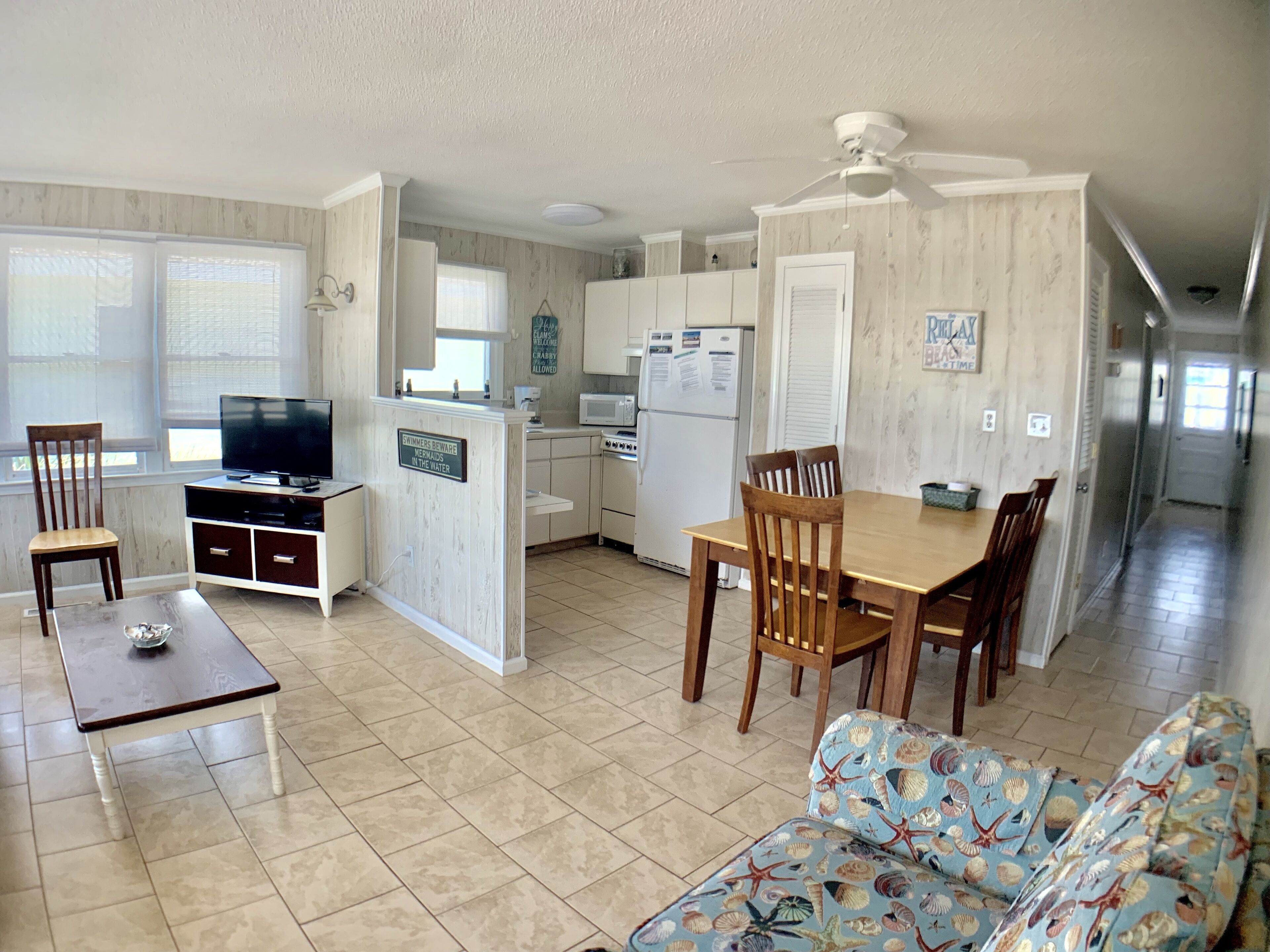 Almost Heaven  OCEANFRONT C Free WIFI Toes In The Sand Directly on BEACH Pets OK