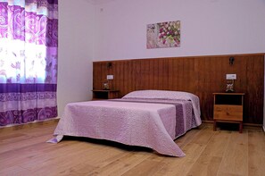 2 Schlafzimmer, Bügeleisen/Bügelbrett, Internetzugang, Bettwäsche