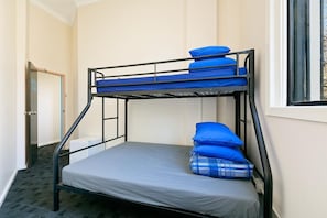 1 bedroom, iron/ironing board, free WiFi, bed sheets - Secret Garden Backpackers (Redfern)