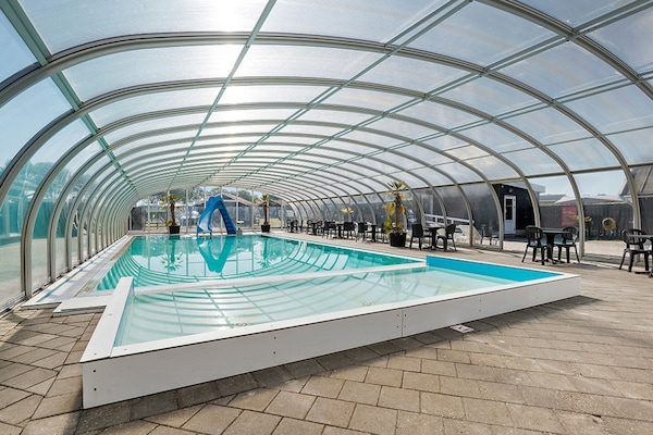 Sæsonbestemt udendørs pool