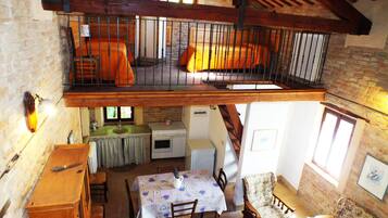 Appartement Exclusif, 3 chambres | Bureau, Wi-Fi gratuit, draps fournis