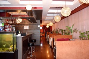 Bar (on property) - Terra Nova Sport & Spa Hotel (Hatne)