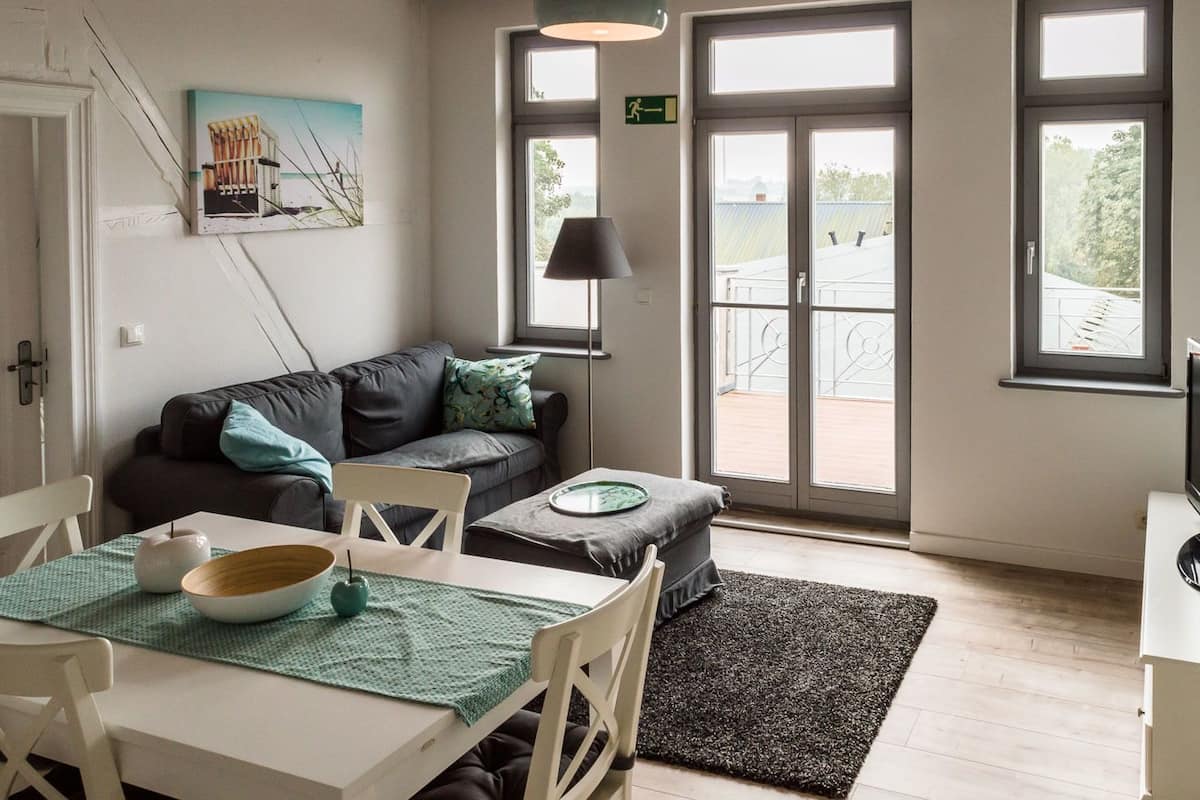 Ferienwohnung BaabeApartment, 2 Schlafzimmer, Balkon (Baabe) | Wohnbereich | Flachbildfernseher