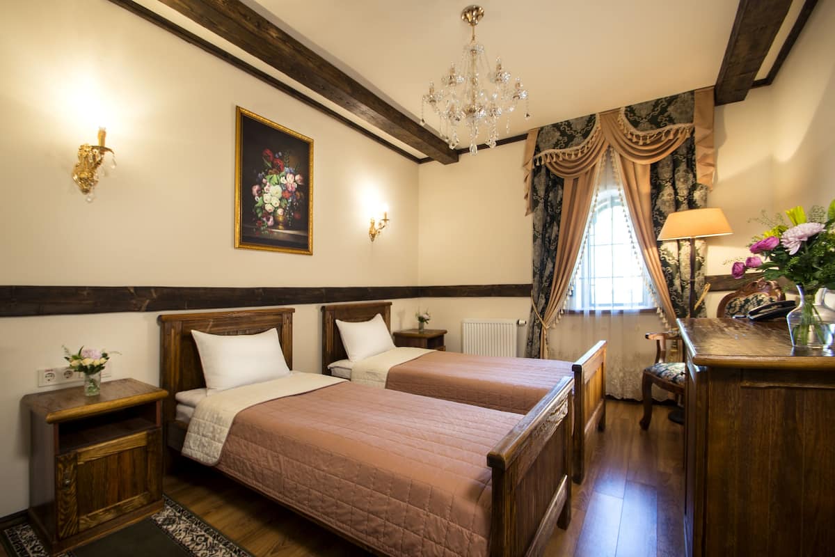1 bedroom, premium bedding, in-room safe, individually decorated