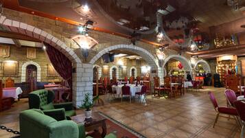 Local and international cuisine