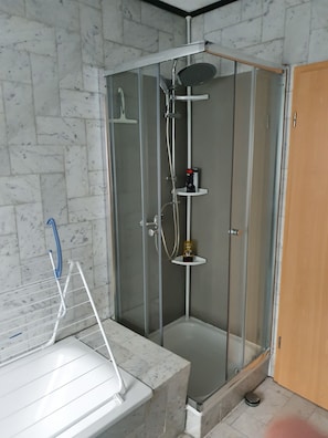 Apartment, Balcony | Bathroom - Boardinghouse Wolfsburg (Rühen)