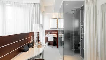 Dusche, Regendusche, Designer-Toilettenartikel, Haartrockner