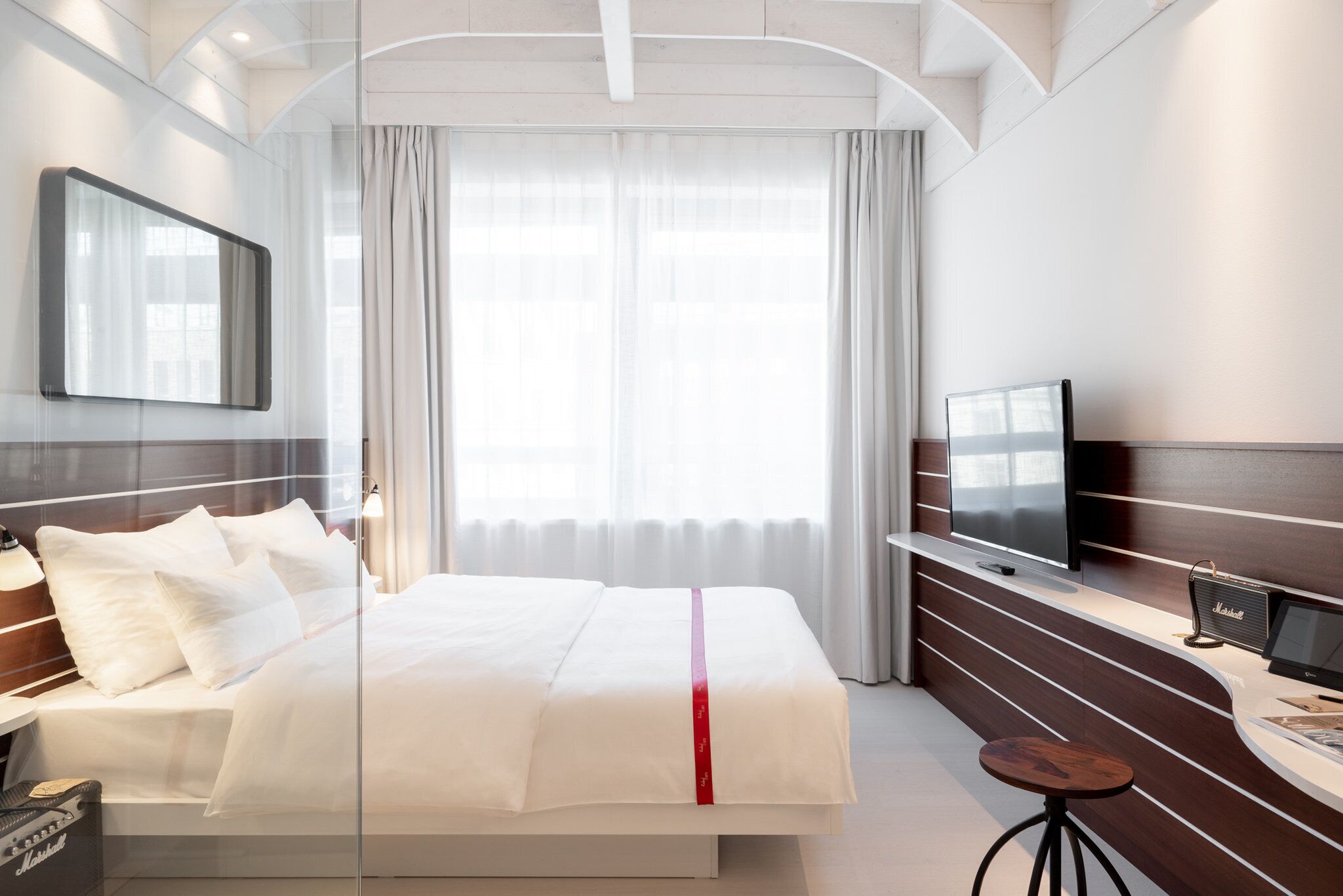 Zimmer (Cosy, Canal View) | Hochwertige Bettwaren, Zimmersafe, individuell dekoriert