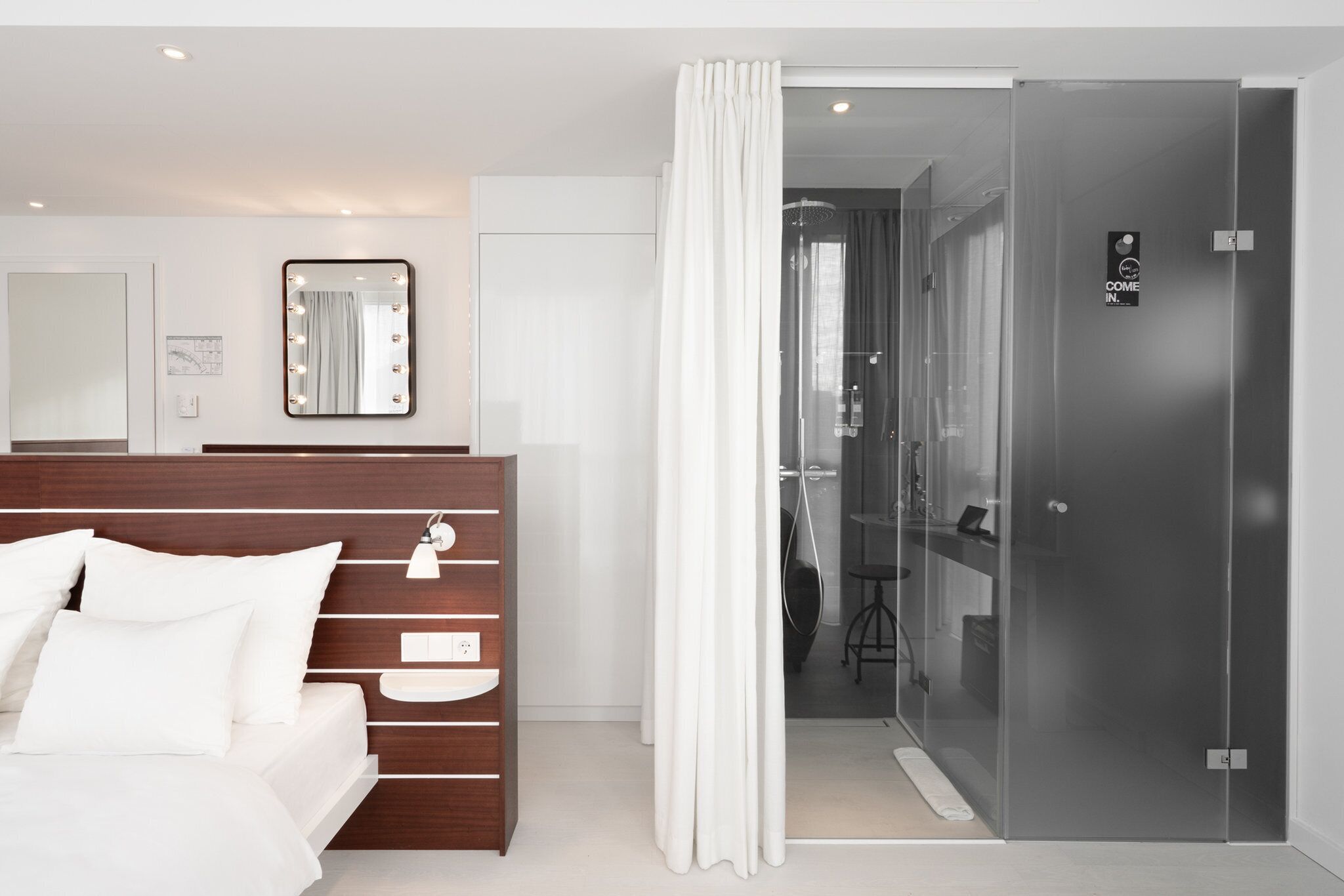 Room (Loft, Canal View) | Bathroom
