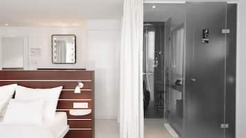 Room (Loft, Canal View) | Bathroom