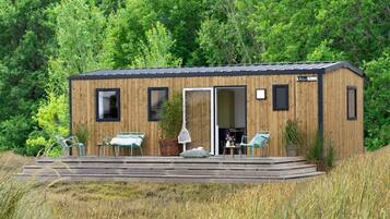 Comfort Mobile Home, 3 Bedrooms | 3 bedrooms, individually decorated, individually furnished