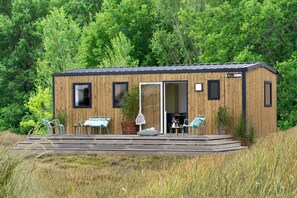 Comfort Mobile Home, 3 Bedrooms | 3 bedrooms, individually decorated, individually furnished - Camping Le Clos de Barbey (Bauduen)