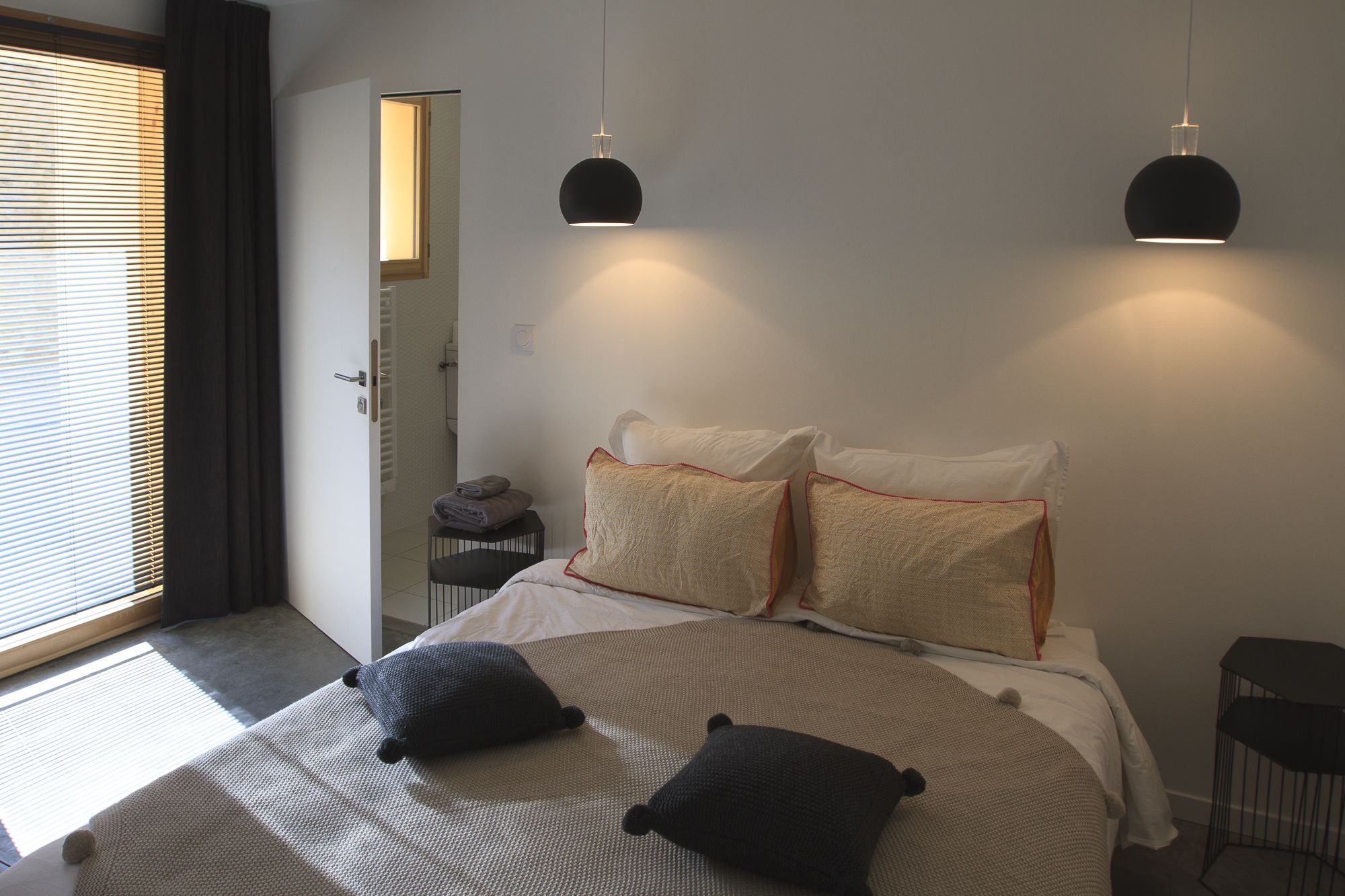 Suite (Folle Blanche) | Sengetøy av topp kvalitet, individuelt dekorert og individuelt innredet