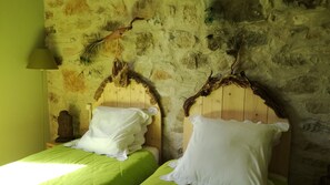 Twin Room (Zen)