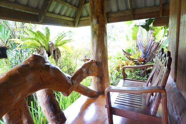 Standard Bungalow (Double Bed)  | Terrace/patio - Daranee Resort (Ranong)