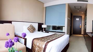 Minibar, in-room safe, desk, blackout curtains