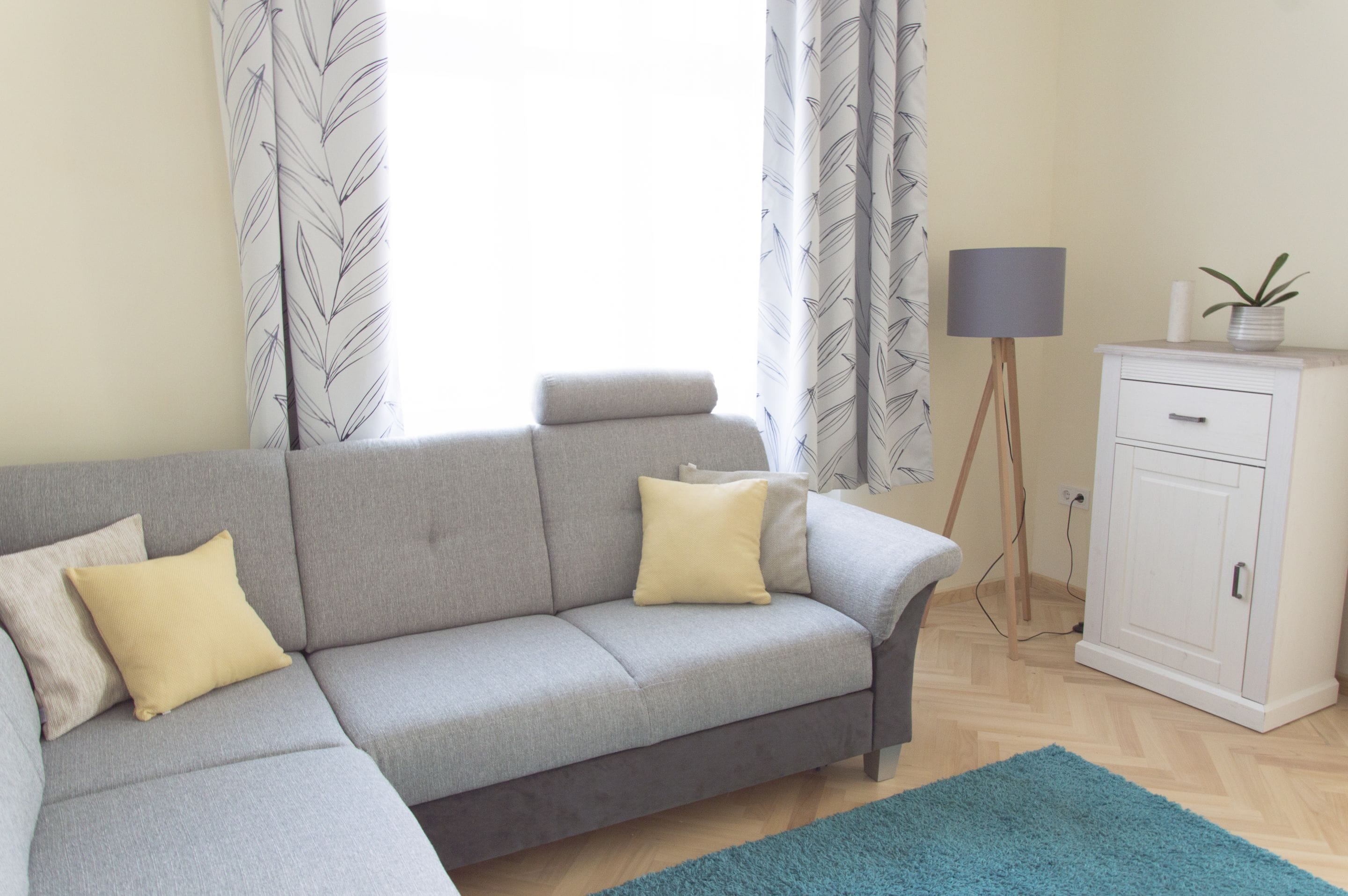 Deluxe Apartment, 2 Bedrooms | Living room | 40-inch flat-screen TV with cable channels, TV