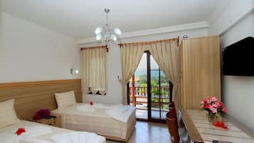 Chambre Double Standard | 1 chambre, coffres-forts dans les chambres, bureau