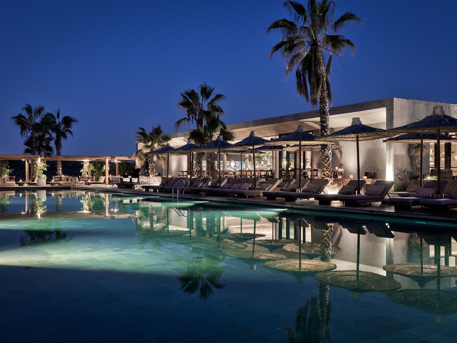 2 outdoor pools, pool umbrellas, pool loungers