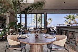2 restaurants; breakfast, lunch, and dinner served - Domes Zeen Chania, a Luxury Collection Resort, Crete (Chania)