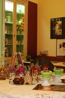 Colazione continentale inclusa, servita tutte le mattine