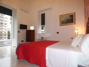 Double or Twin Room (Stanza Blu) | 1 bedroom, premium bedding, in-room safe, free WiFi - Conte di Morelia (Salerno)