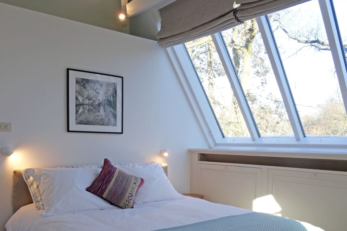 Deluxe Double Room, 1 Queen Bed (Renard) | 1 bedroom, Egyptian cotton sheets, premium bedding
