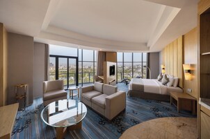 Ropa de cama de alta calidad y minibar 